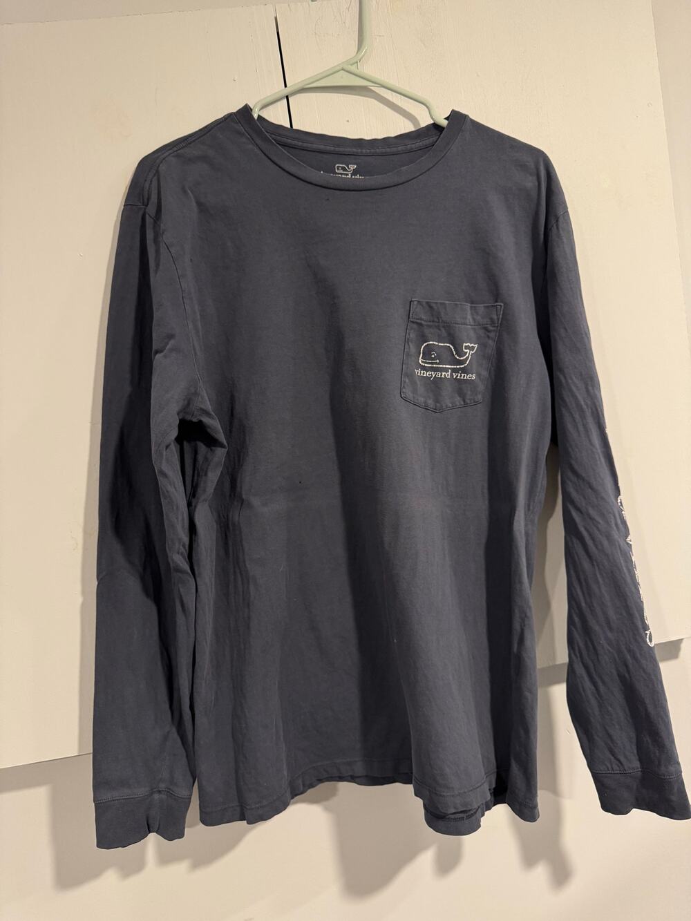 Vineyard Vines Long Sleeve Tshirt- Navy Blue- Size Medium (06/12/2025)